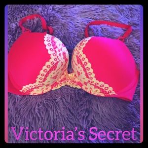 ✨🎀🎀 VICTORIA’S SECRET BRA  🎀🎀🎀✨